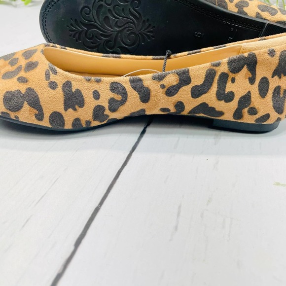 NWT Tan and Black Leopard Ballet Flats - Size 6 - Picture 7 of 10